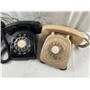 Image 2 : Vintage Telephones