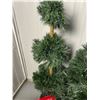 Image 5 : Christmas Decor