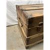 Image 3 : Antique Trunk