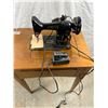 Image 3 : 1951 Singer Sewing Machine & Table