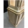 Image 2 : Two Piece Drexel China Cabinet