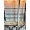 Image 6 : Two Piece Drexel China Cabinet