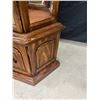 Image 5 : Curio Cabinet with Lighting