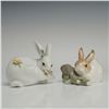 Image 1 : 2pc Lladro Figurines, Preening Bunny 1006099 & Rabbit Eating 1004772
