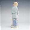 Image 2 : Lladro Porcelain Figurine Boy with Robe 4900