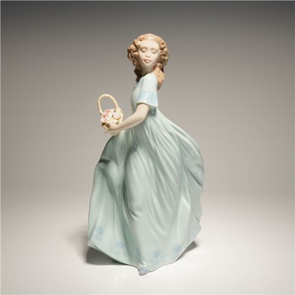 Lladro Porcelain Figurine Spring Enchantment 01006130