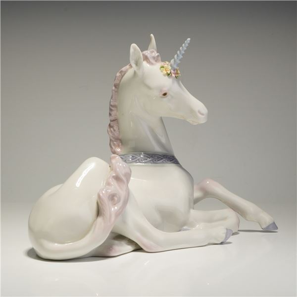 Lladro Porcelain Figurine, Little Unicorn 1005826