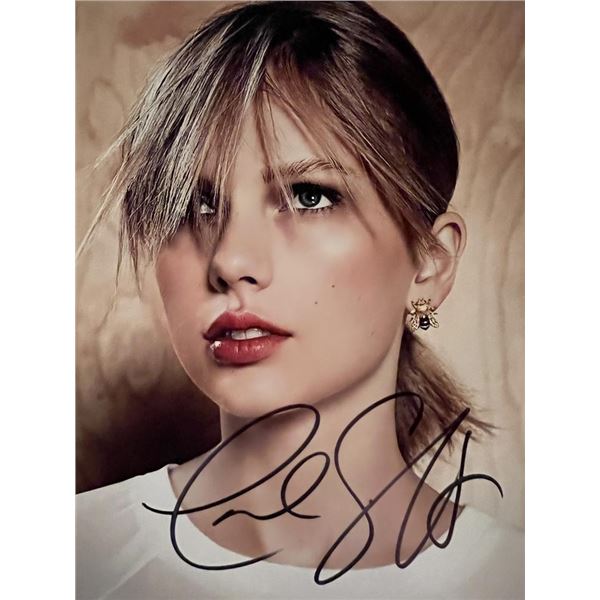 Taylor Swift signed photo