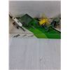 Image 2 : 1:64 John Deere Farm Set (NIB)