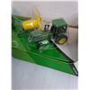 Image 4 : 1:64 John Deere Farm Set (NIB)