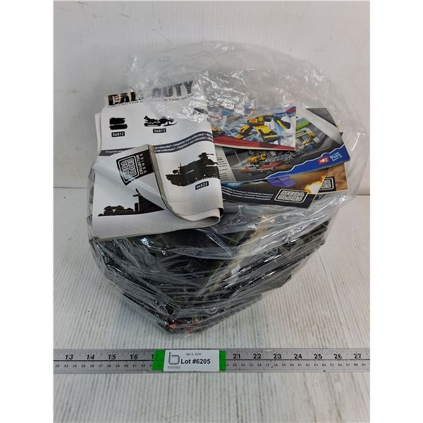 Bag of Assorted Mega Blocks Kits-Halo,Call of Duty and more