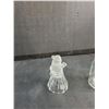 Image 2 : Glass Pint Milk Bottle, Crystal-Clear Glass Bell Motif