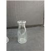 Image 3 : Glass Pint Milk Bottle, Crystal-Clear Glass Bell Motif