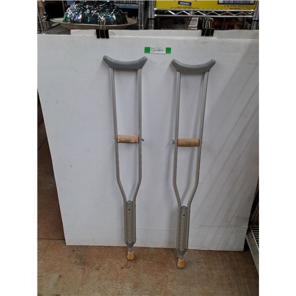 *Adjustable Crutches 45", PICKUP ONLY