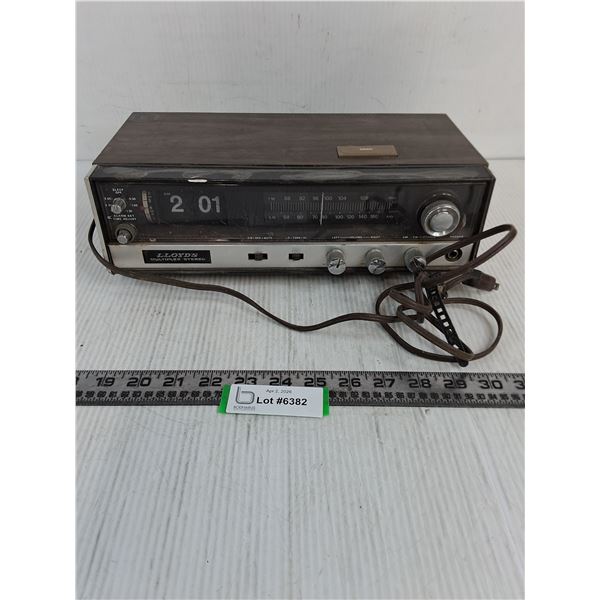 Lloyd's Radio/Alarm Clock - No Power Detected, As is