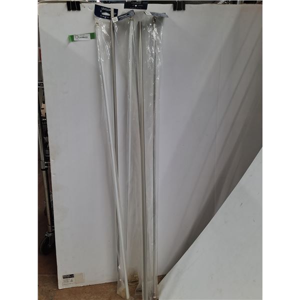 Levolor Extendable  Lightweight Curtain Rods ( cannot ship, as is)
