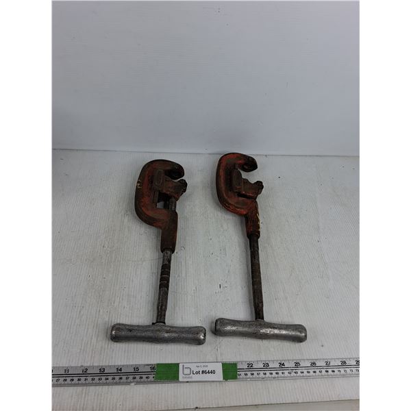 (2) 19" Vintage Ridgid Heavy-Duty Pipe Cutters (as is) -PICK UP