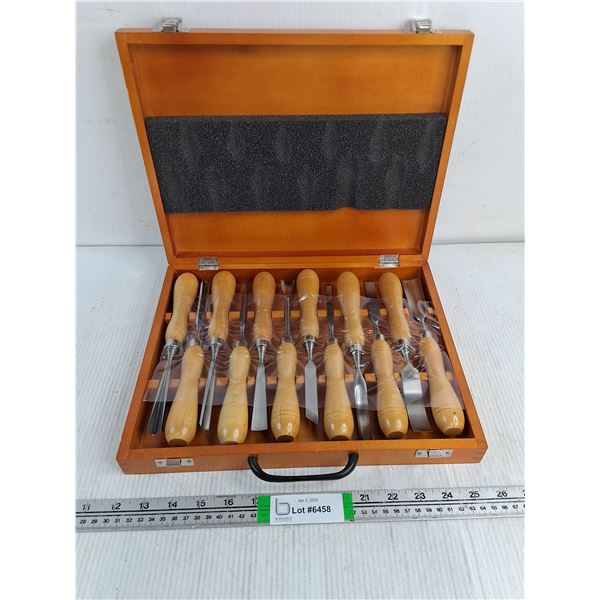 12 Piece Wood Carving Hand Chisel Tool Set in Wood Case