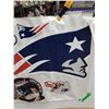 Image 2 : Fathead Wall Decals - New England Patriots / Brady  (Assorted Style/Sizes)