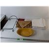 Image 1 : Stoneware Bowl, Wire Caddy, Table Runner, Polyester Napkins