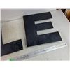 Image 3 : (3) Metal Letters