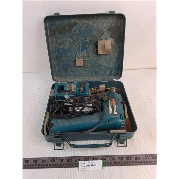 Makita 6012HD Cordless Drill Kit - Untested, As is