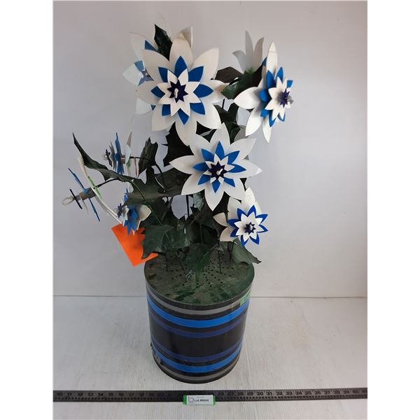 Outdoor Plastic "Heavenly Flowers" Display - 33" High - Pickup Only