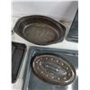 Image 7 : Kitchen Aid Blender - Powers On, As Is, Baking Trays, Broiler w/Lid, Loaf Pan