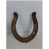 Image 4 : (2) Vintage Horseshoes
