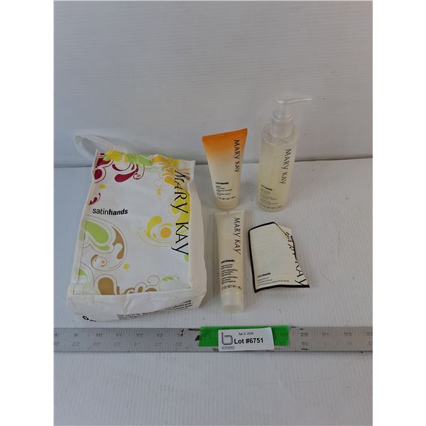 Mary Kay Satin Hands Set-Cream, Scrub, Softener- PICK UP