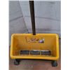 Image 3 : *Garant Salt and Sand Spreader.Pickup Only