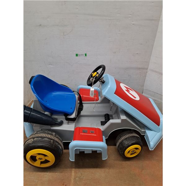 *Kids Mario Kart. Works but Battery Does Not Keep Charged. Pickup Only