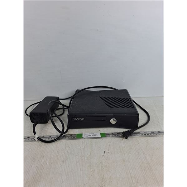 XBox 360 Console Powers On As Is