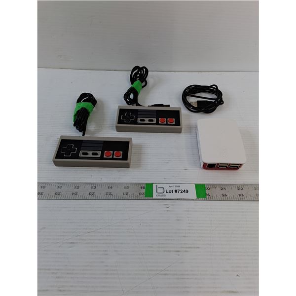 Raspberry Pi  -  As Is  (2) Nintendo Controllers (USB)