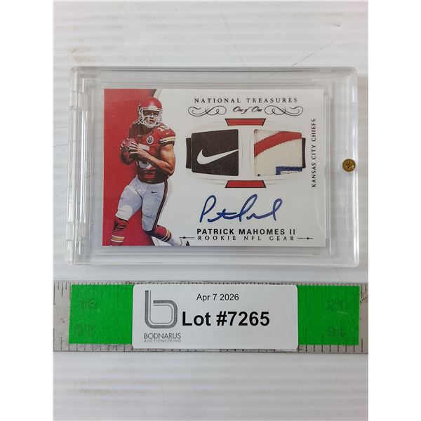 Sports Card -  2017 Panini -  Patrick Mahomes II - Cannot Guarantee Authenticity
