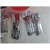 Image 3 : Cutlery, Ice Packs, Obo Butter Warmer, Plastic Strainer