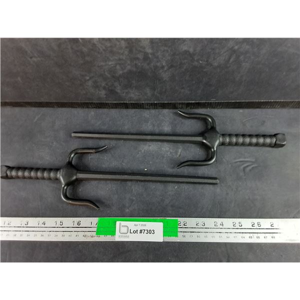 (2) Plastic Training Sai