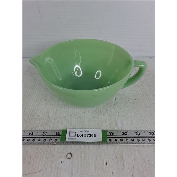 Fire King Jadeite Glass Batter Bowl Ovenware 7.5" Diameter