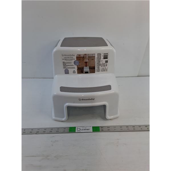 Dreambaby -  2-Up Step Stool (10 1/2" T x 15" L x 13" W)