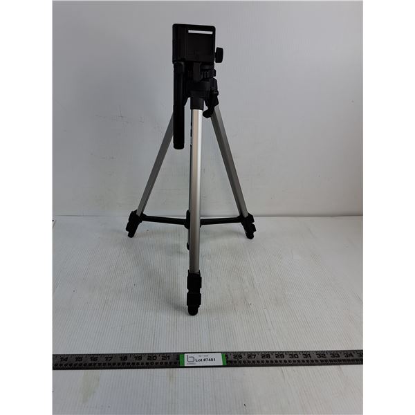 Mohawk MTR 2110 3 Legged Camera Tripod - PICK UP