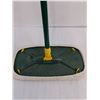 Image 3 : *Hand Held Mop with Mop Head 54" Tall - PICK UP