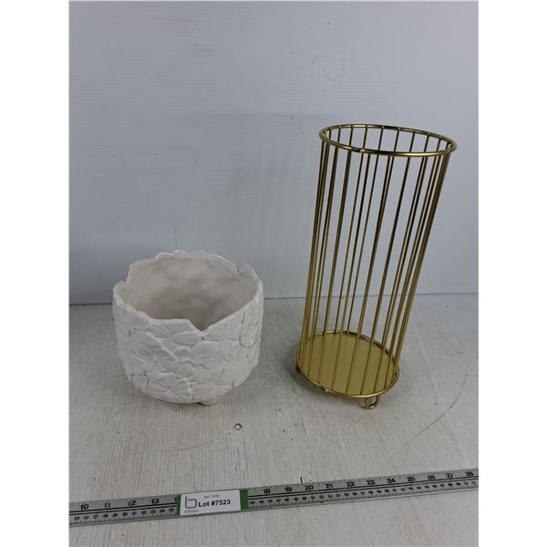 Gold Toilet Paper Storage Holder & Large White Pot