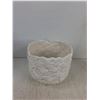 Image 2 : Gold Toilet Paper Storage Holder & Large White Pot