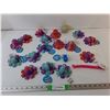 Image 1 : Reversible Pop, Dinosaur Egg & Stretch Toys