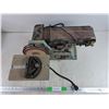 Image 2 : Delta 4" Belt/6" Disc Sander - Powers On, As Is, PICKUP ONLY