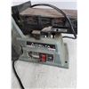 Image 3 : Delta 4" Belt/6" Disc Sander - Powers On, As Is, PICKUP ONLY