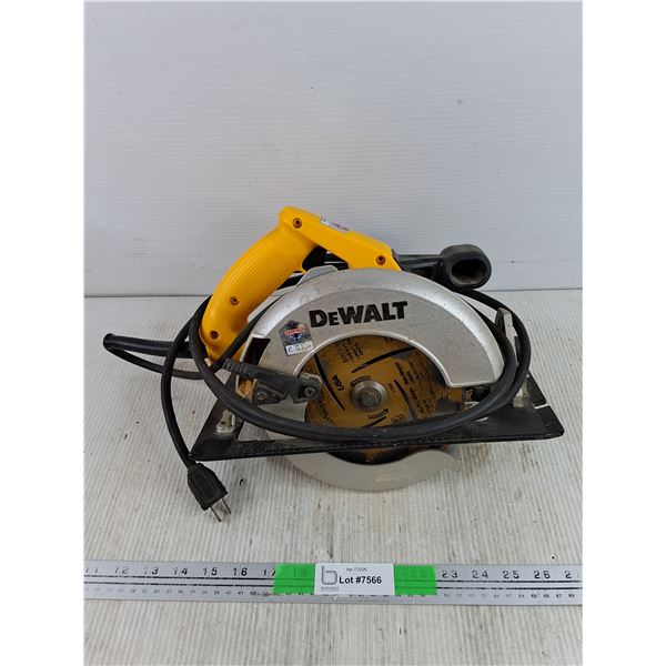 DeWalt Electric Circular Saw - Powers On, As Is - PICK UP