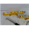 Image 2 : (2) 1 Ton Scissor Car Jacks, PICKUP ONLY
