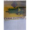Image 5 : 1:43  1934 John Deere Model "A" Tractor and Manure Spreader (NIB)