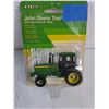 Image 4 : (2) 1:64 John Deere Tractors (NIB)